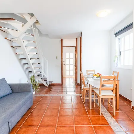 Oceanfront Rainbow Costa Adeje 14v35